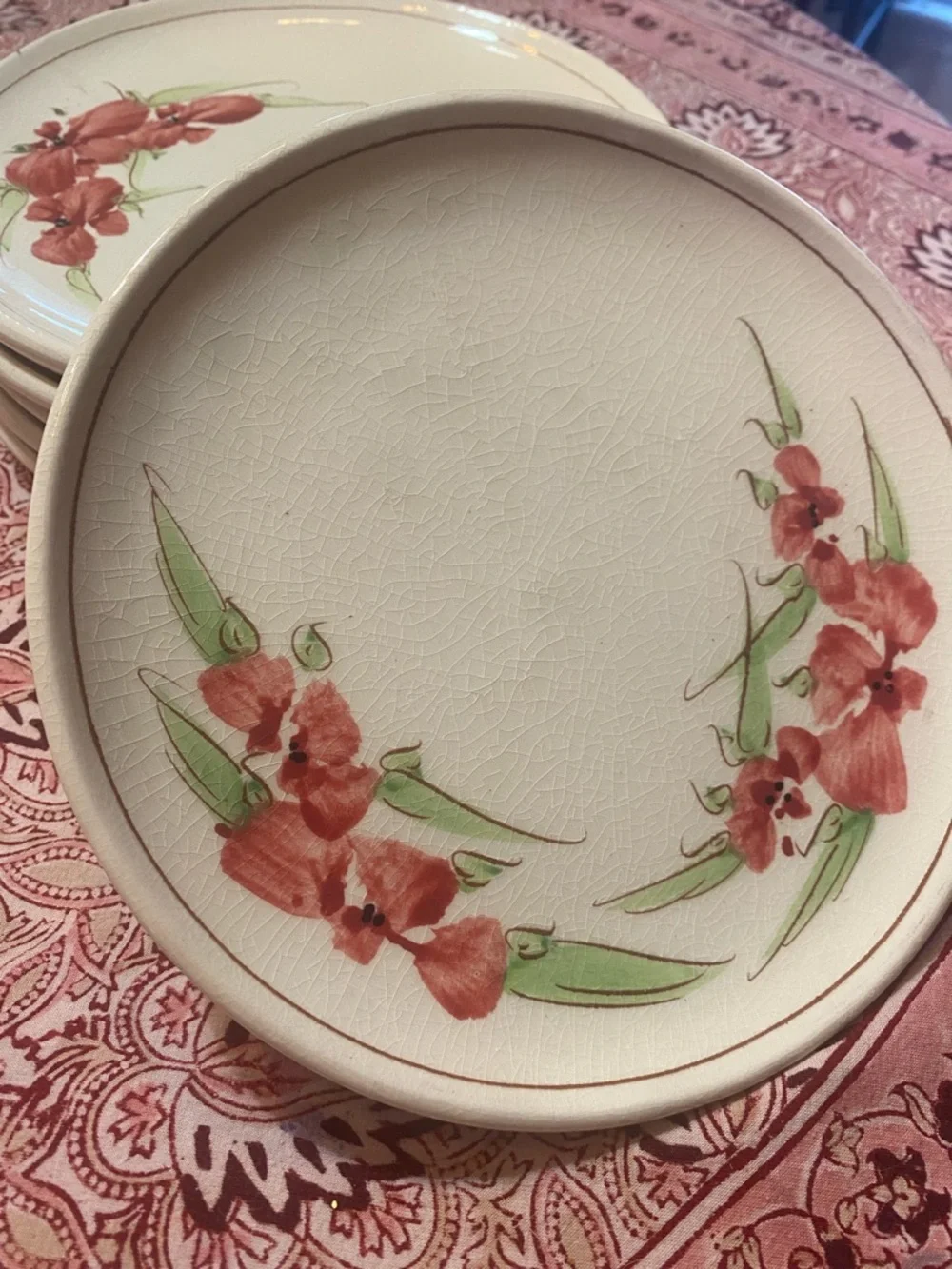 6 Williams Sonoma. Pot Erie Galtie signed Dessert Plates France